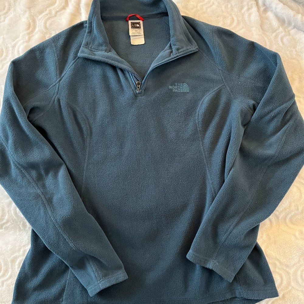 The North Face Women's medium blue pullover with zipper